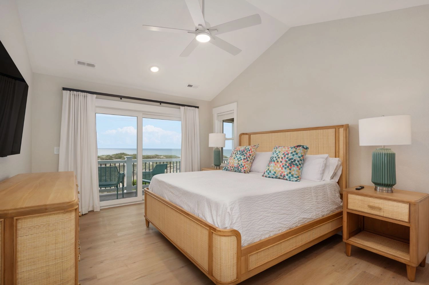 Hill Runner Oceanfront Home in Pennys Hill Beach Club 4x4