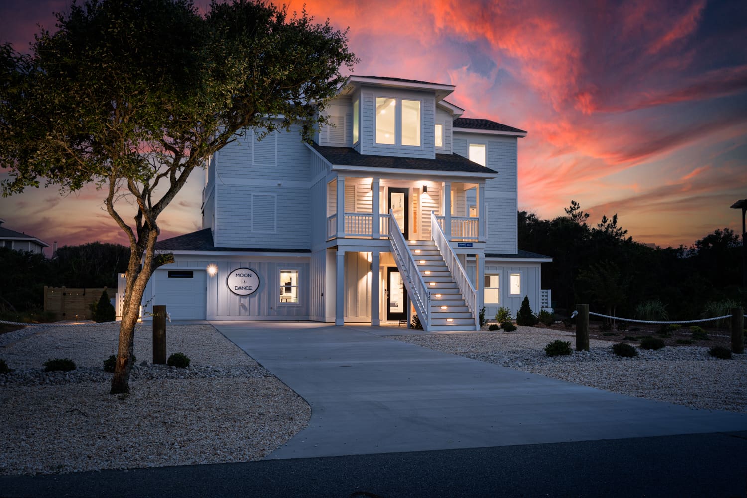 Moon Dance property image