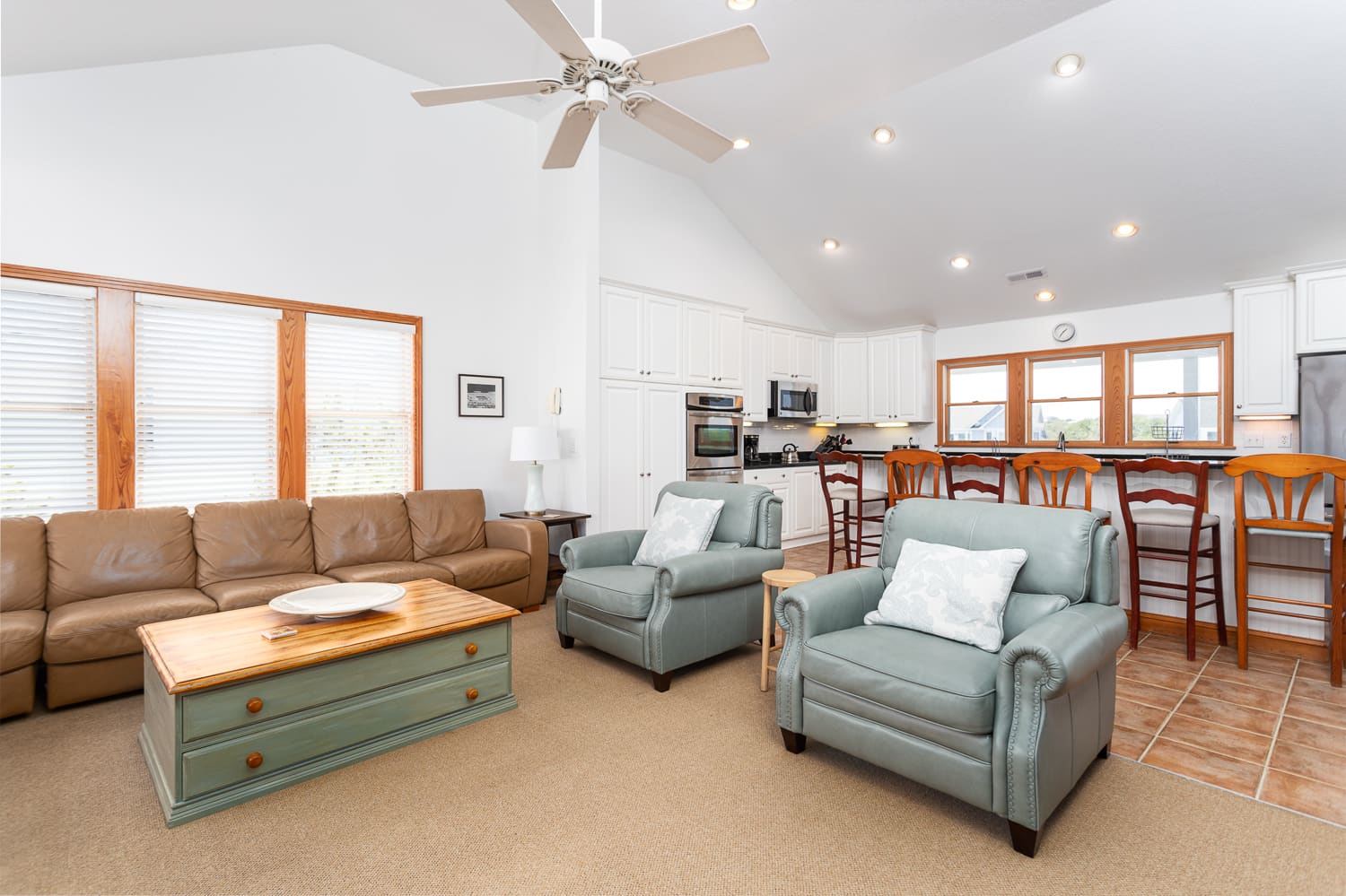 4 Seasons.calm property image