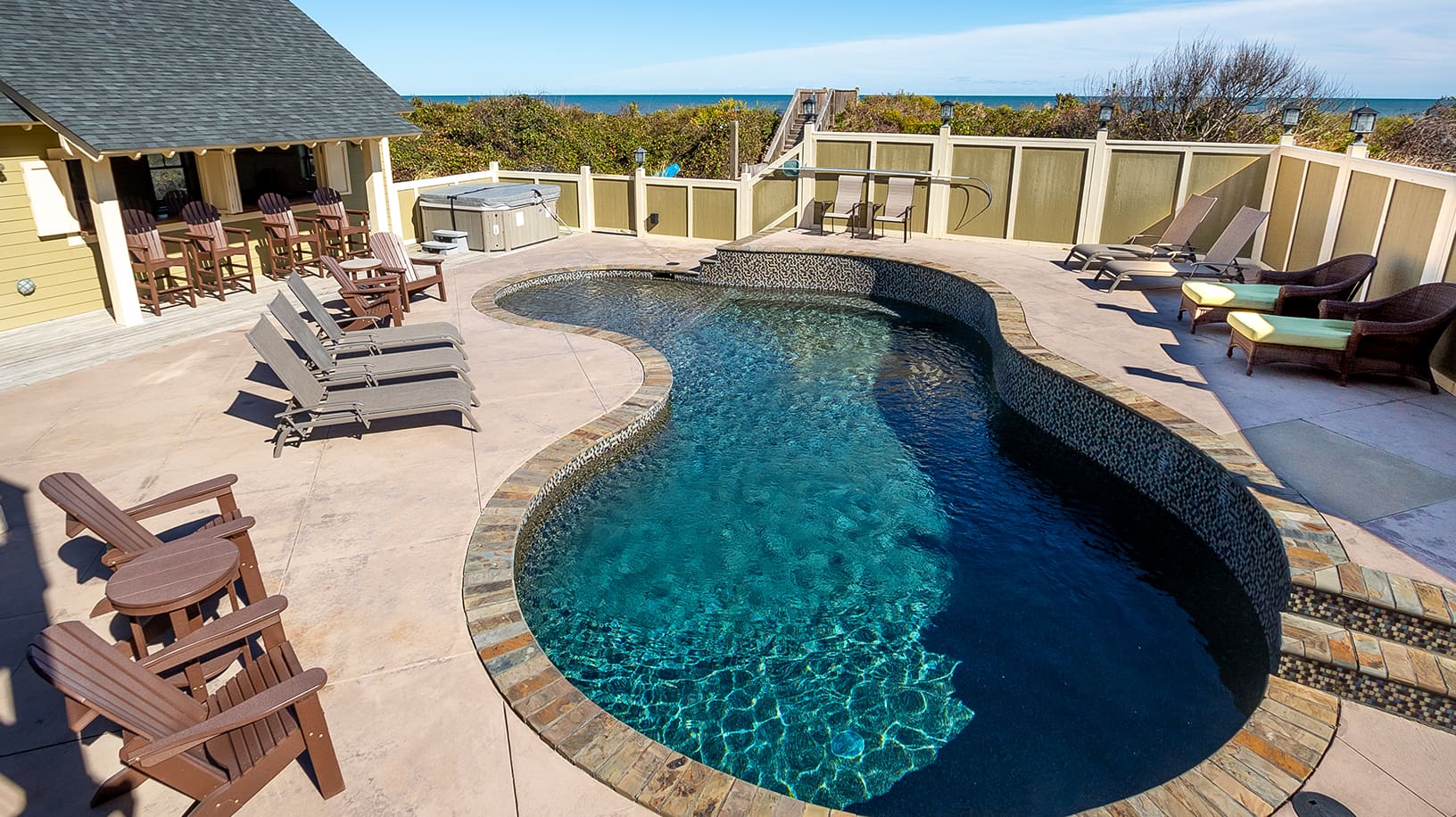 Sweet Caroline property image