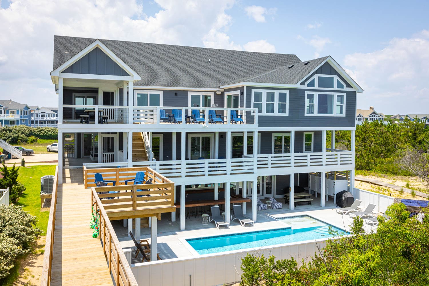 Blue Pearl property image