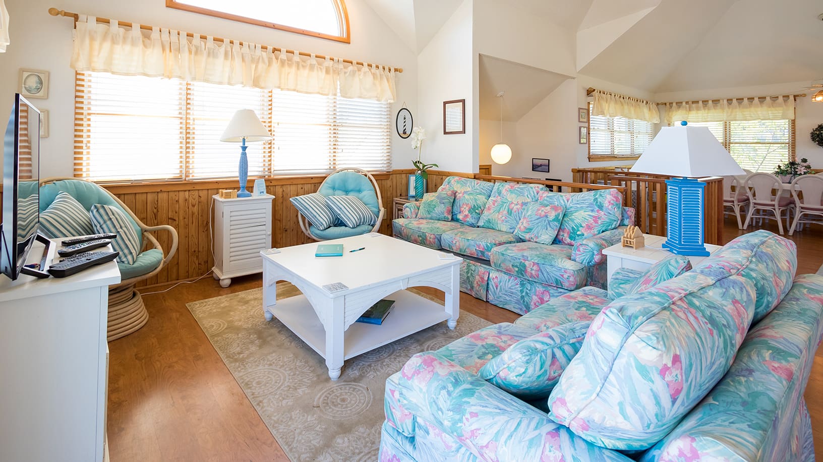 Dolphins Watch property image