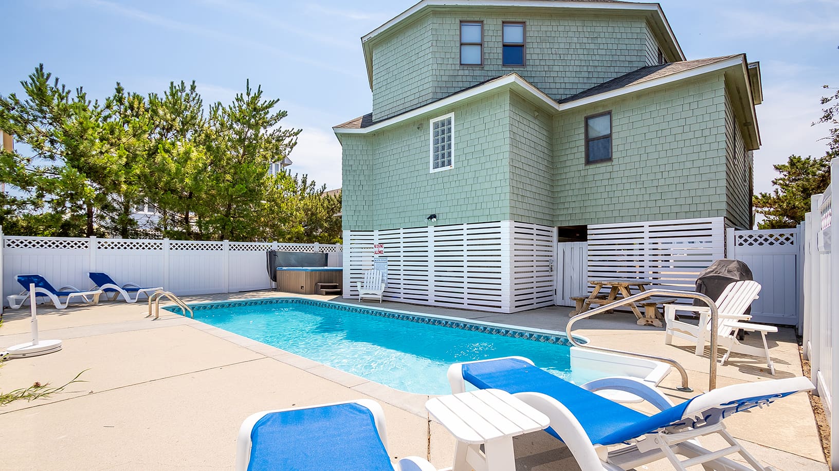 Aquavit property image