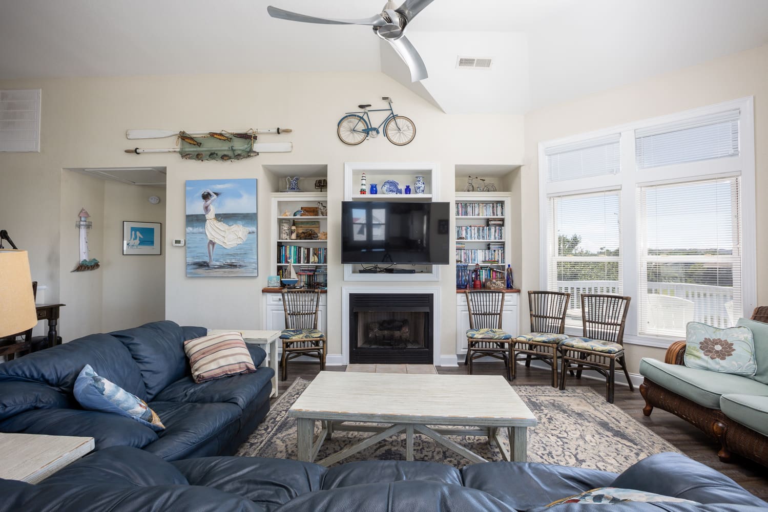 Lakeside Breeze property image