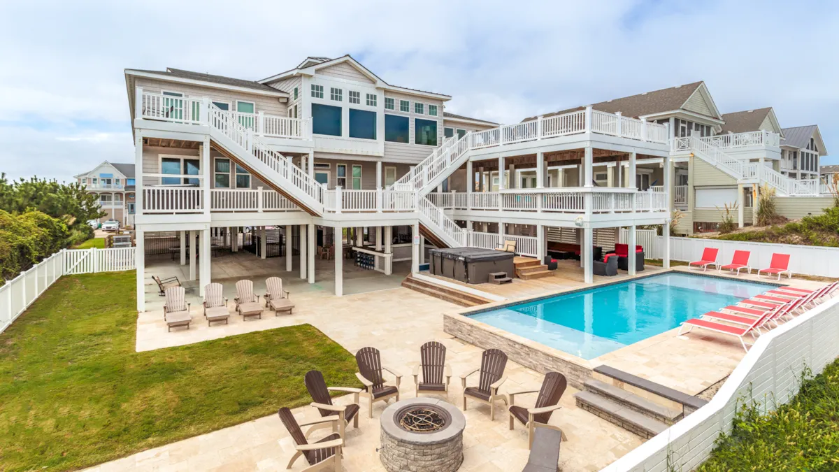 Lighthouse Twelve