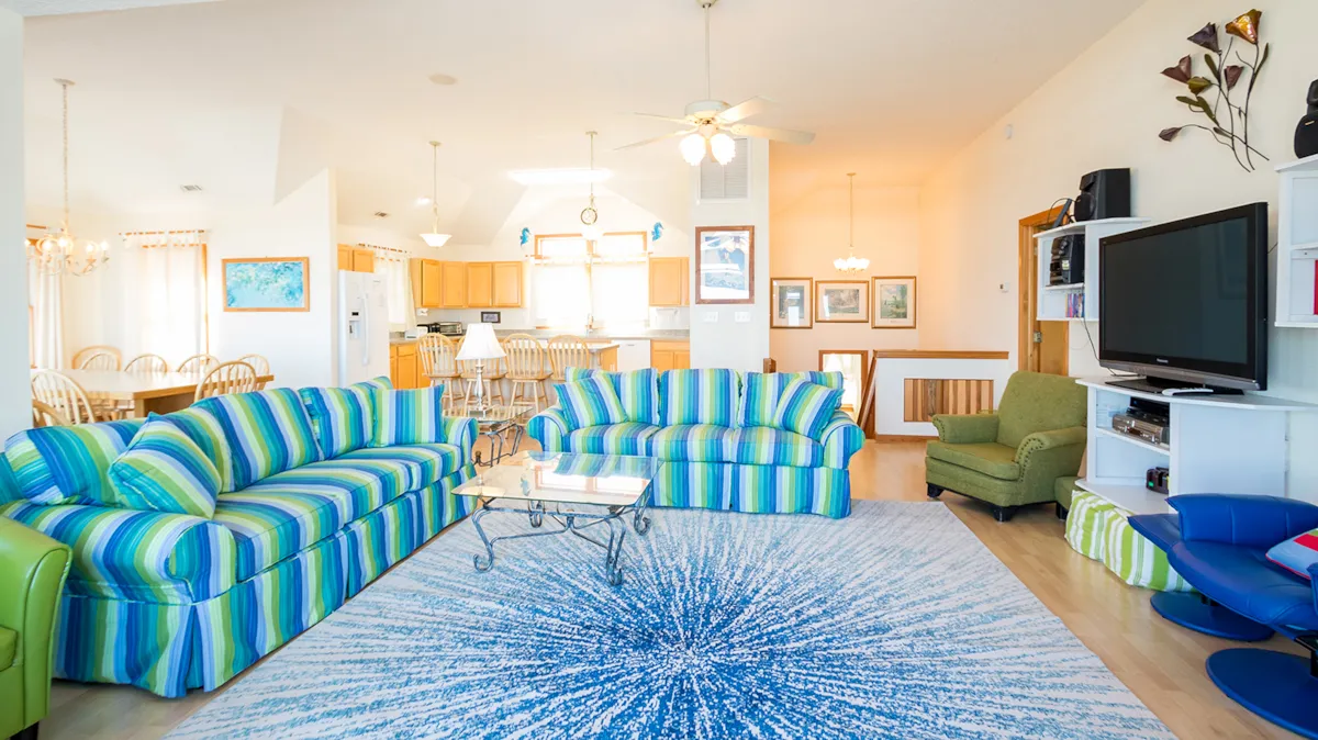 X-to-Sea Oceanfront Home in Whalehead Corolla