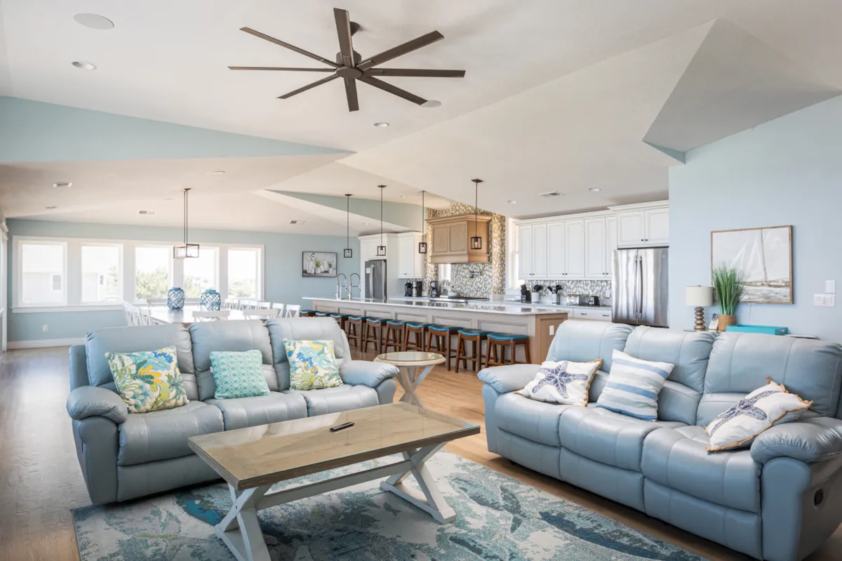 Mainsail Manor Oceanfront Home in Whalehead Corolla