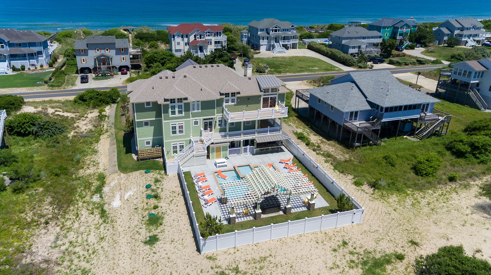 Creme de la Creme property image