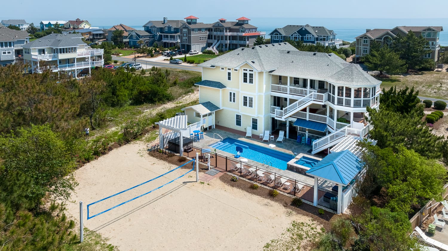 Toes In The Water property image