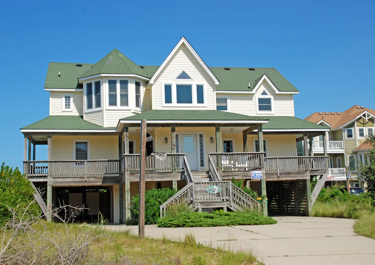 Ellie's Lodge