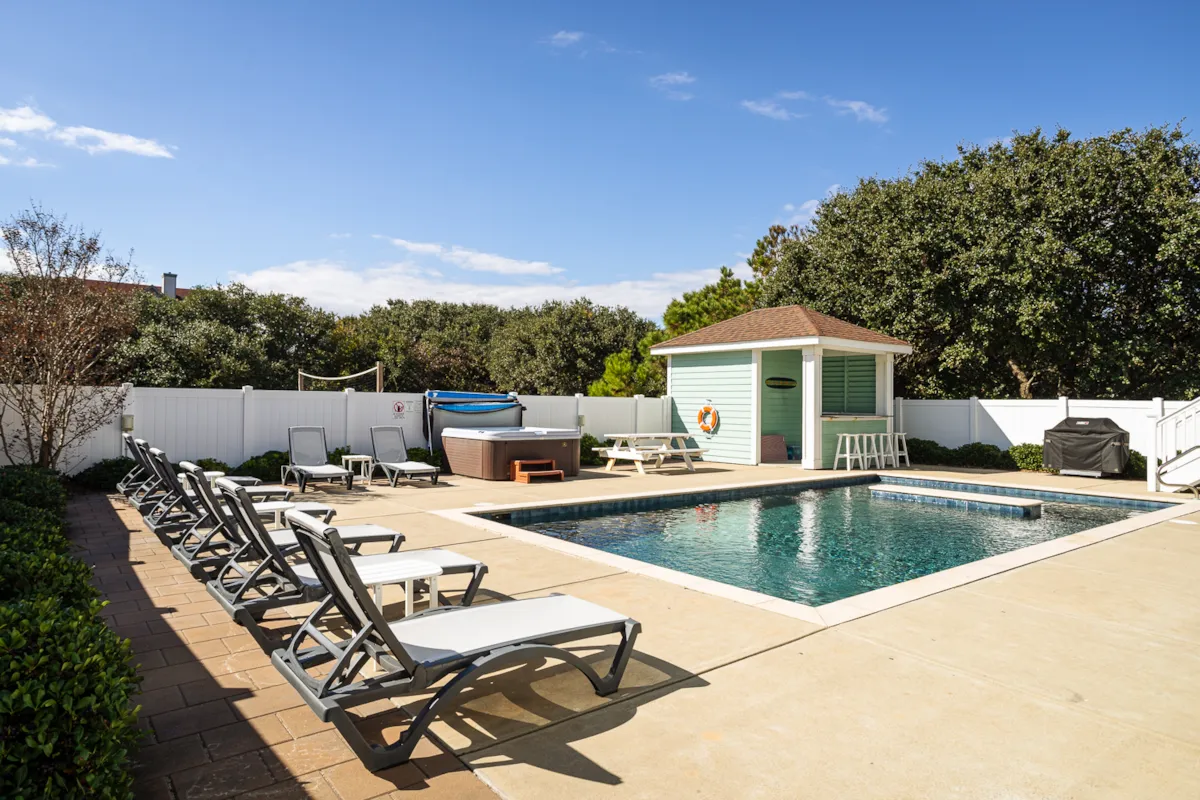 Heaven on Surf Oceanside Home in Whalehead Corolla