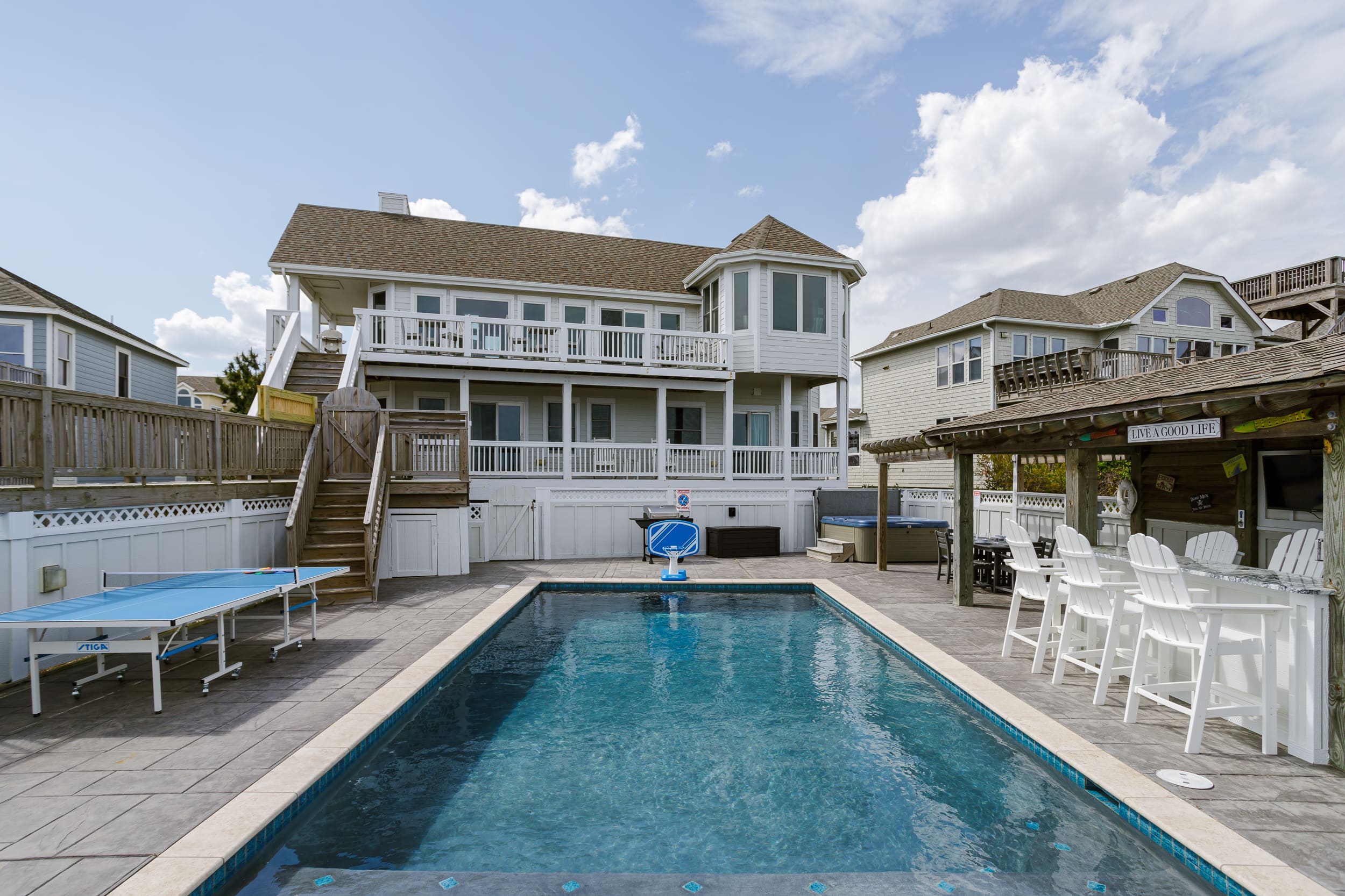 Slow Down Summer property image