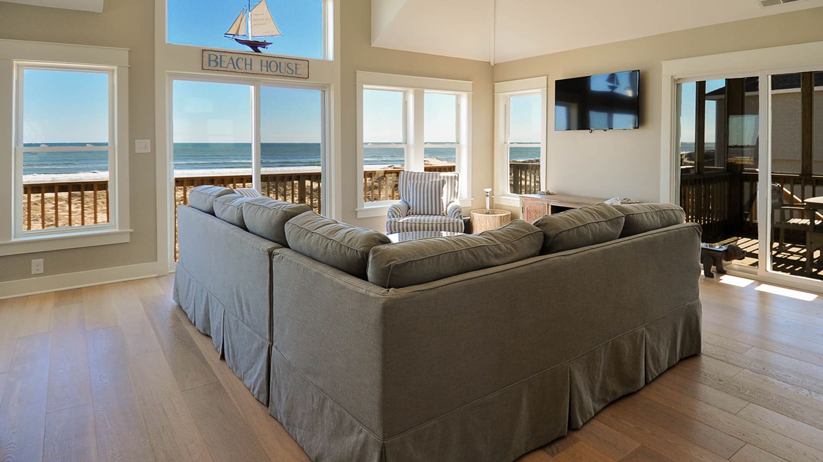 Pinch Me Again property image