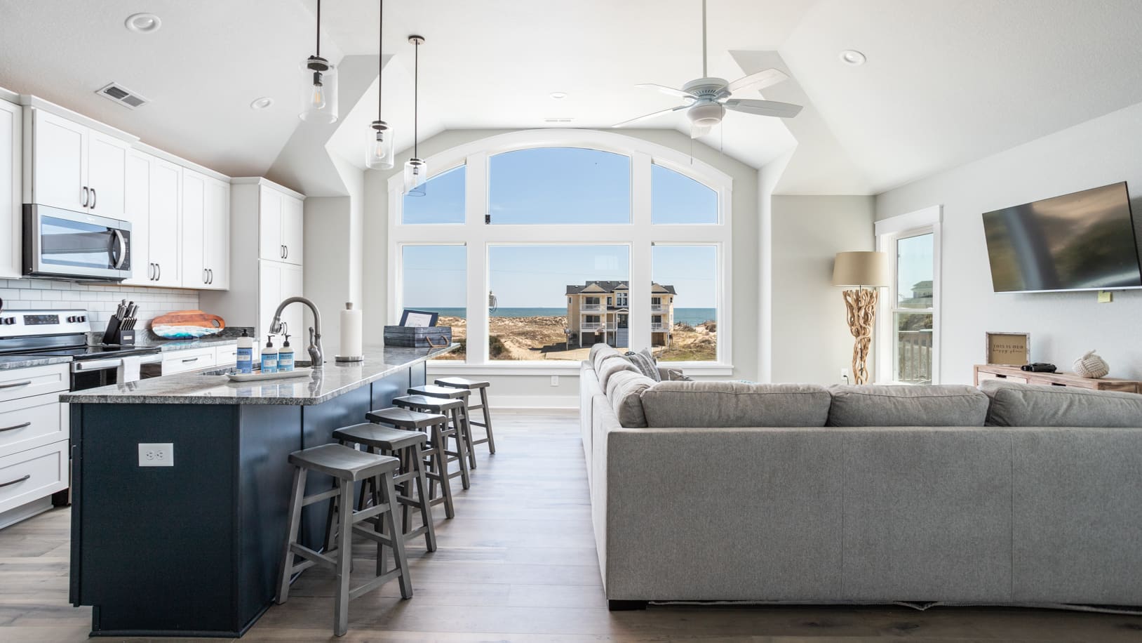 Titan Tides property image