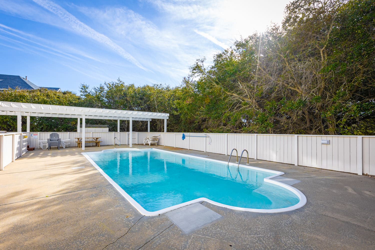 Must Be Nice property image