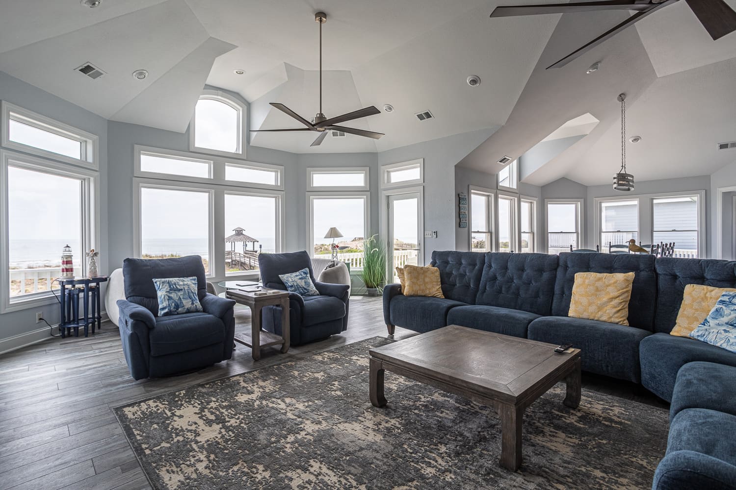 Azure Dreamin' property image