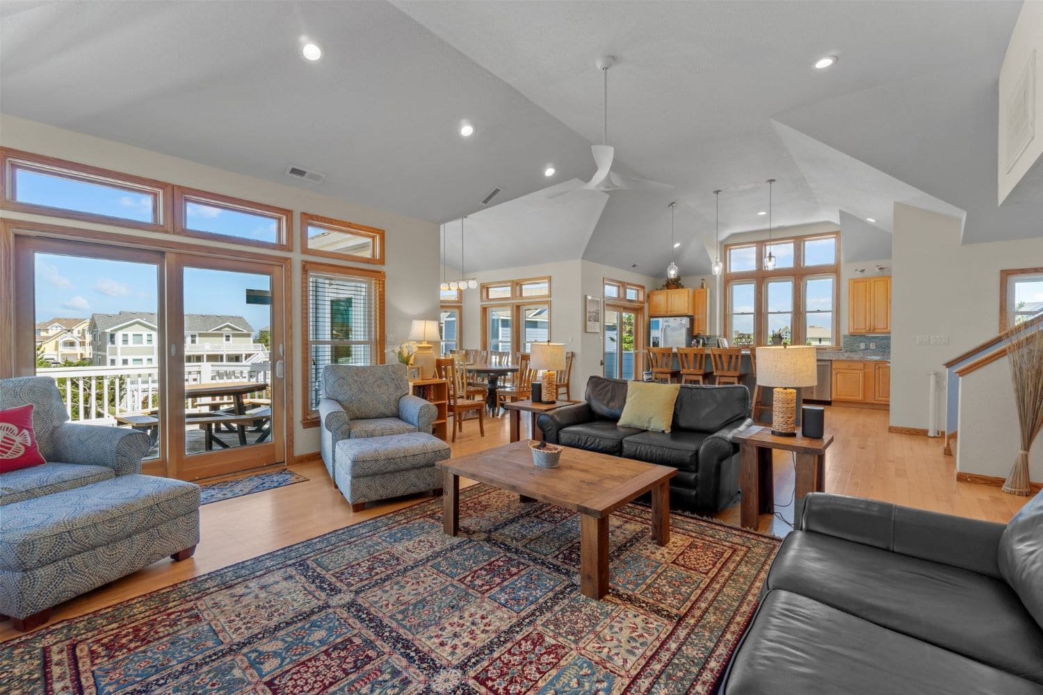 Whalecome Home property image