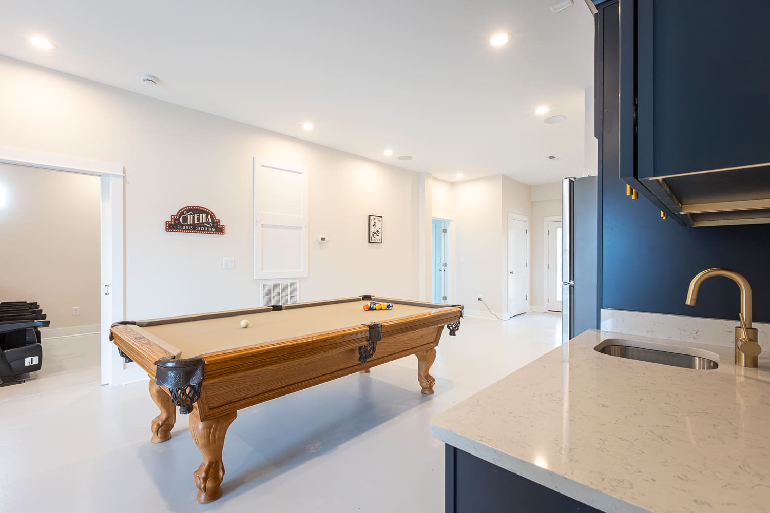 Ocean's Edge property image