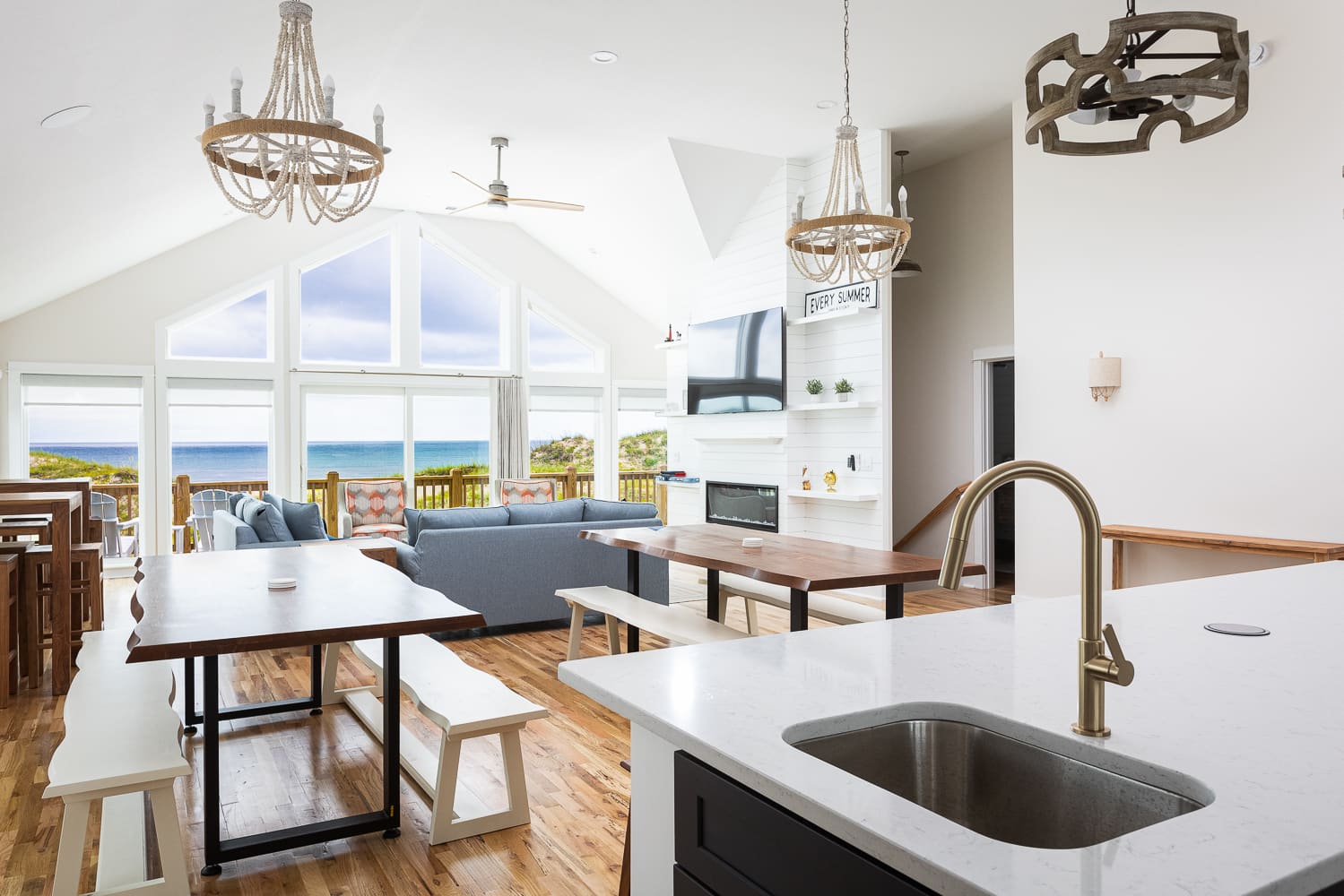 Ocean's Edge property image
