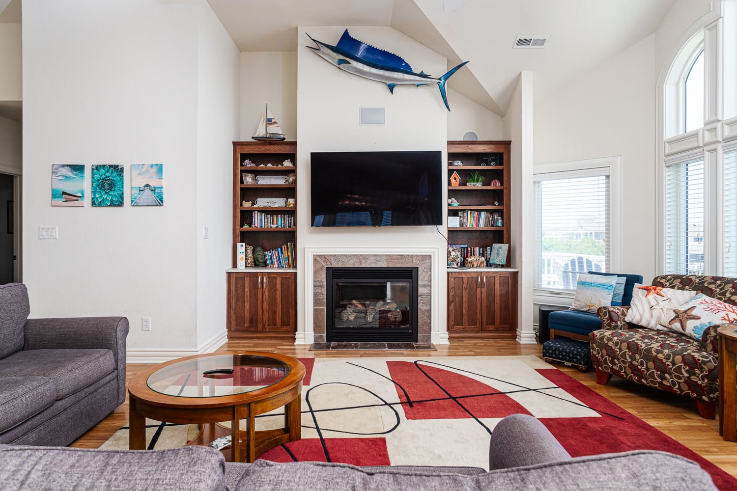 Aqua Eyes property image