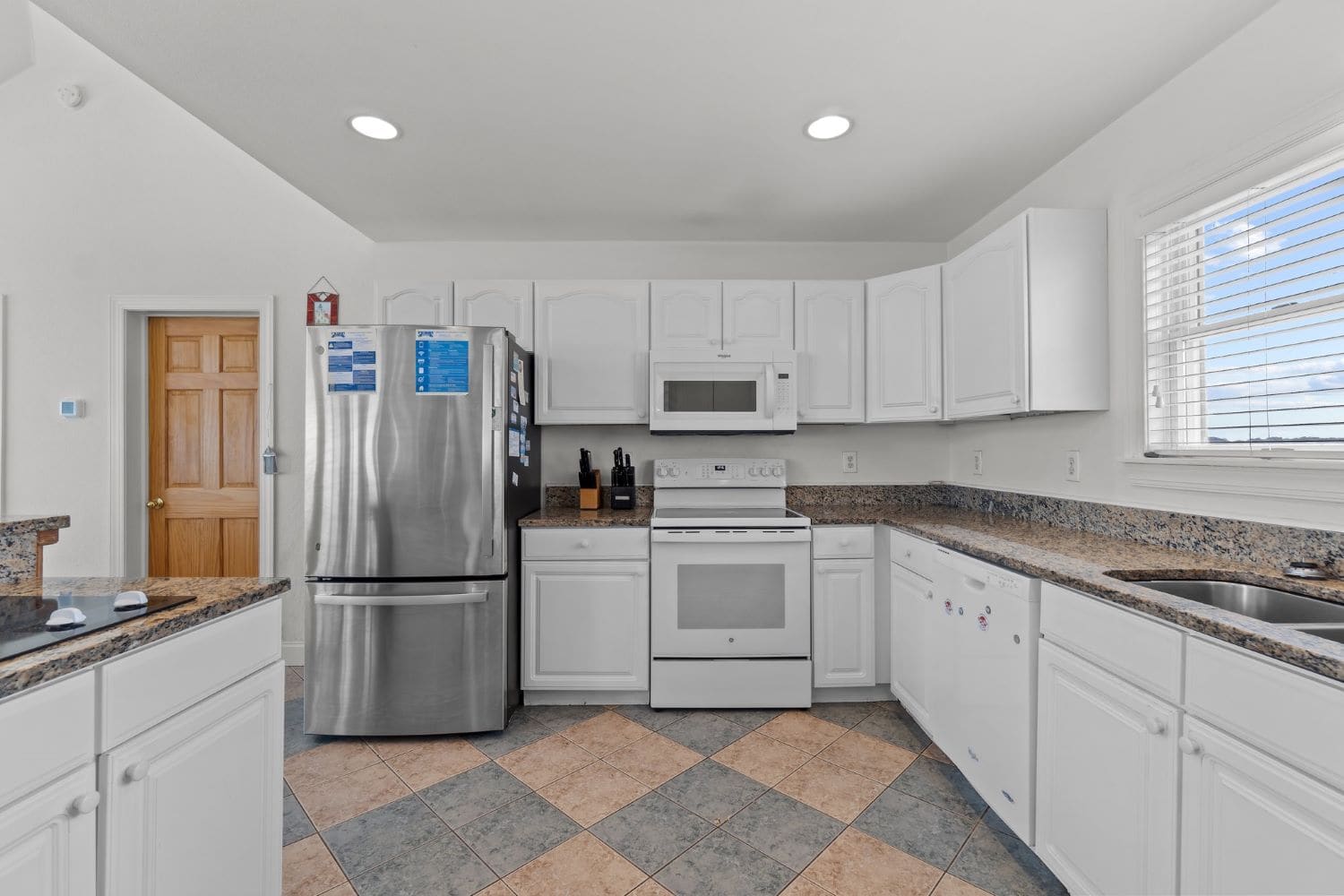 Sunstruck property image