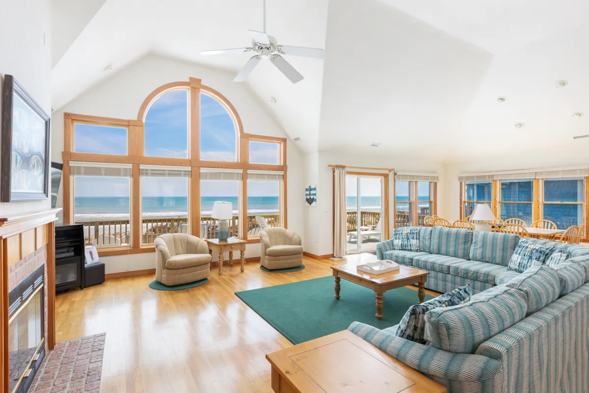 house on the hill レギンス70ボンネット70 セット Sixteen Sandals Oceanfront Home in Villages at Ocean Hill Corolla