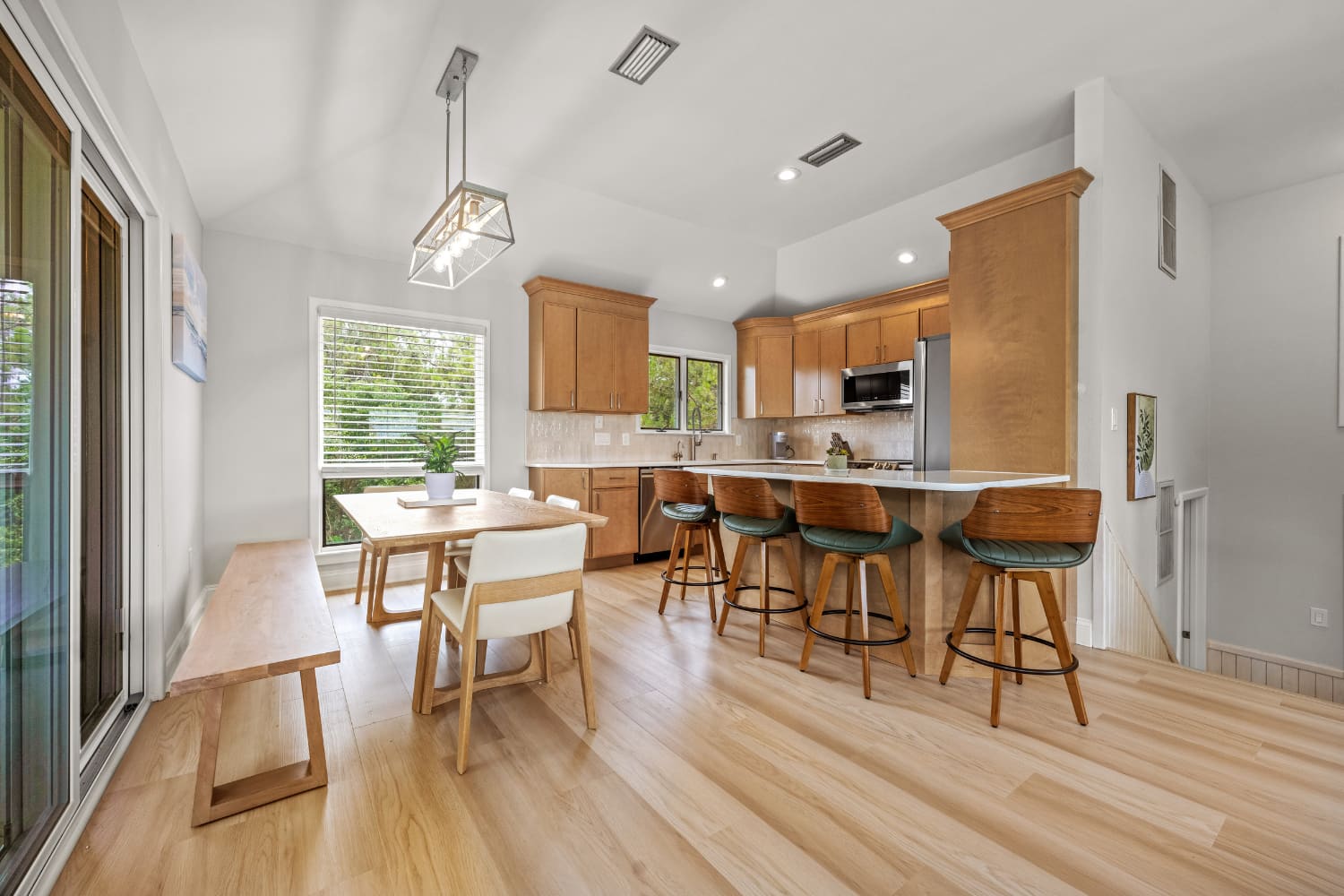Green Ocean Pear property image