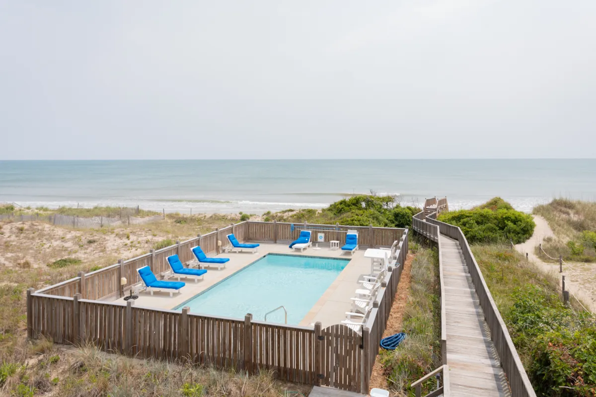 house on the hill レギンス70ボンネット70 セット Sixteen Sandals Oceanfront Home in Villages at Ocean Hill Corolla