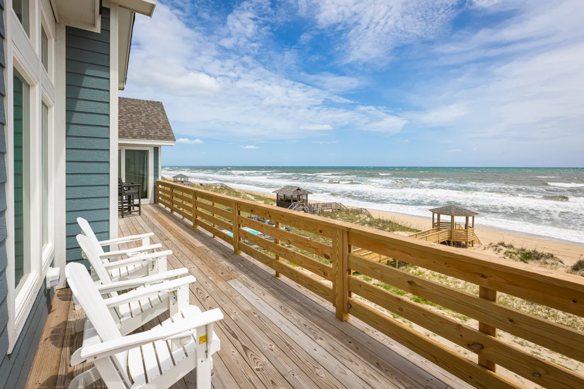 A Treasured Sea Oceanfront Home in Carova Beach 4x4
