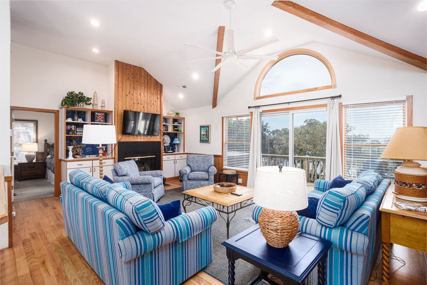 East Meets West property image