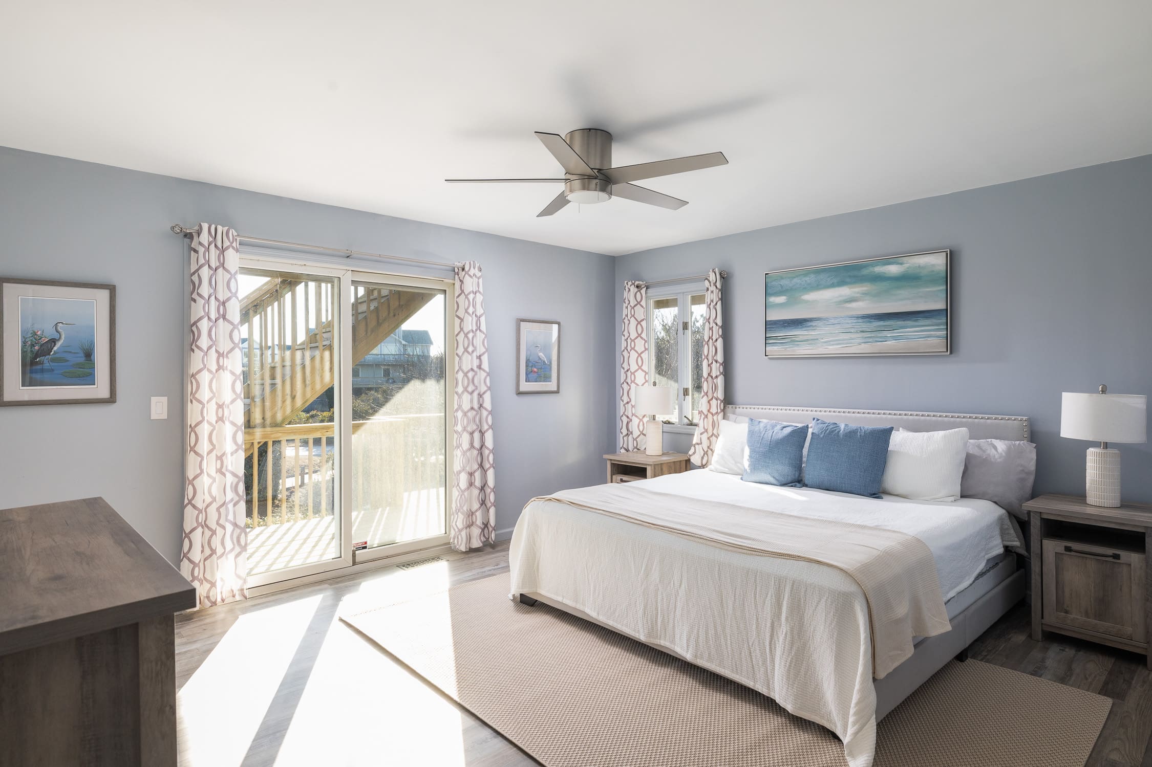 Barracuda Beach House Semi-Oceanfront Home in Whalehead Corolla