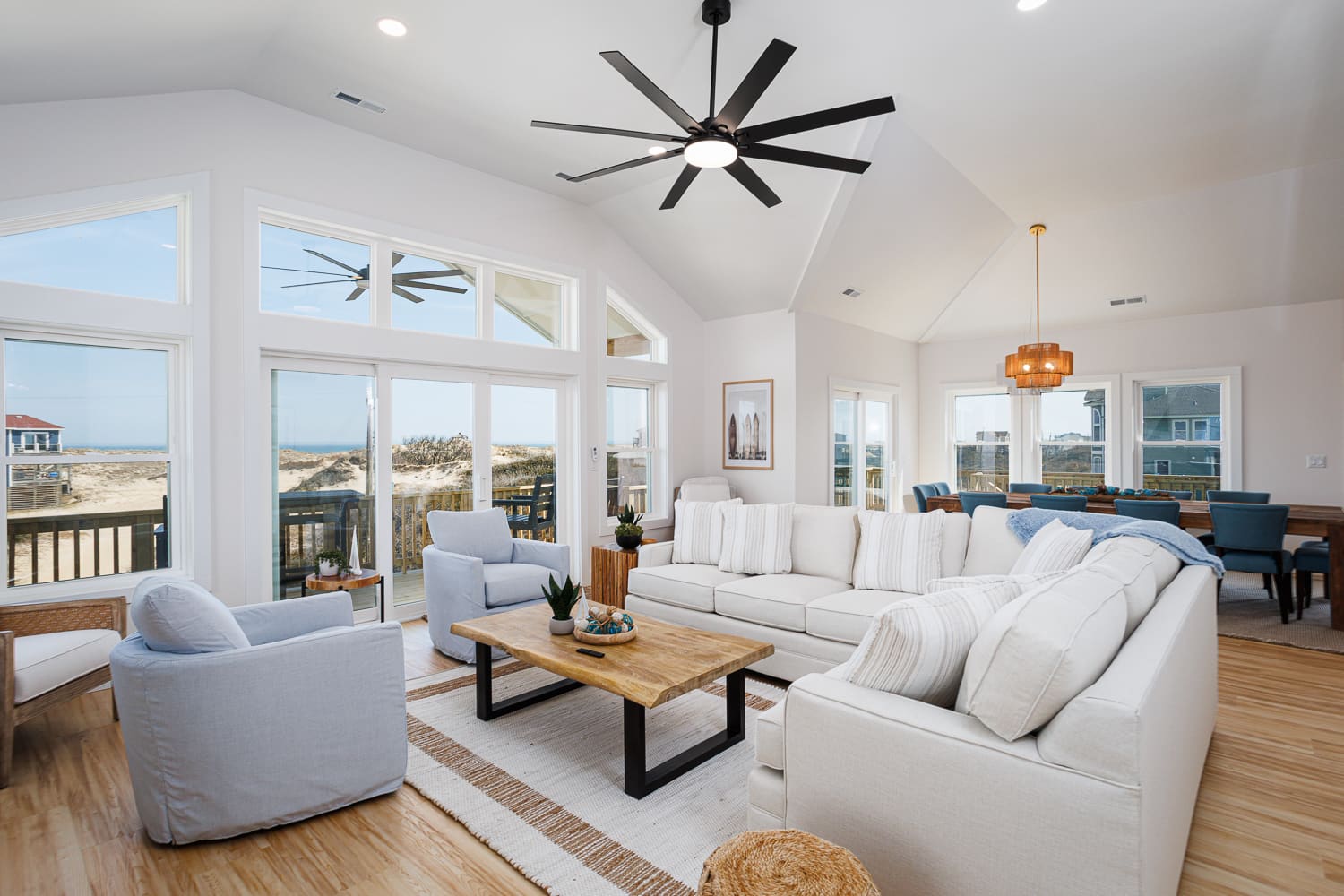Ocean Eyes property image