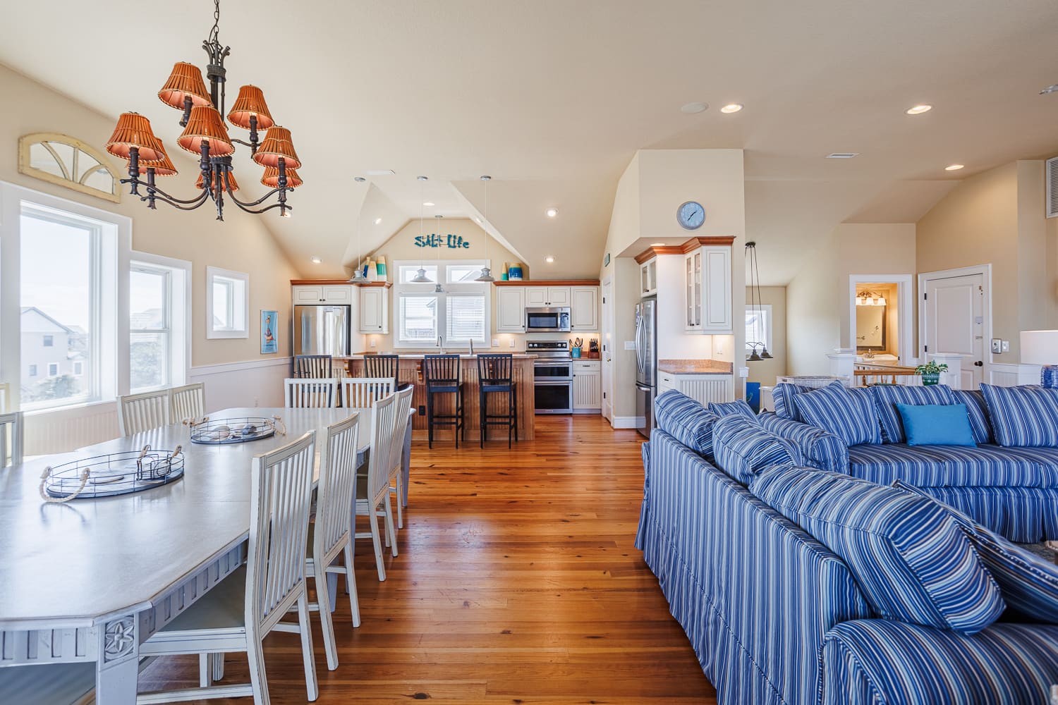 Sunny Duck property image
