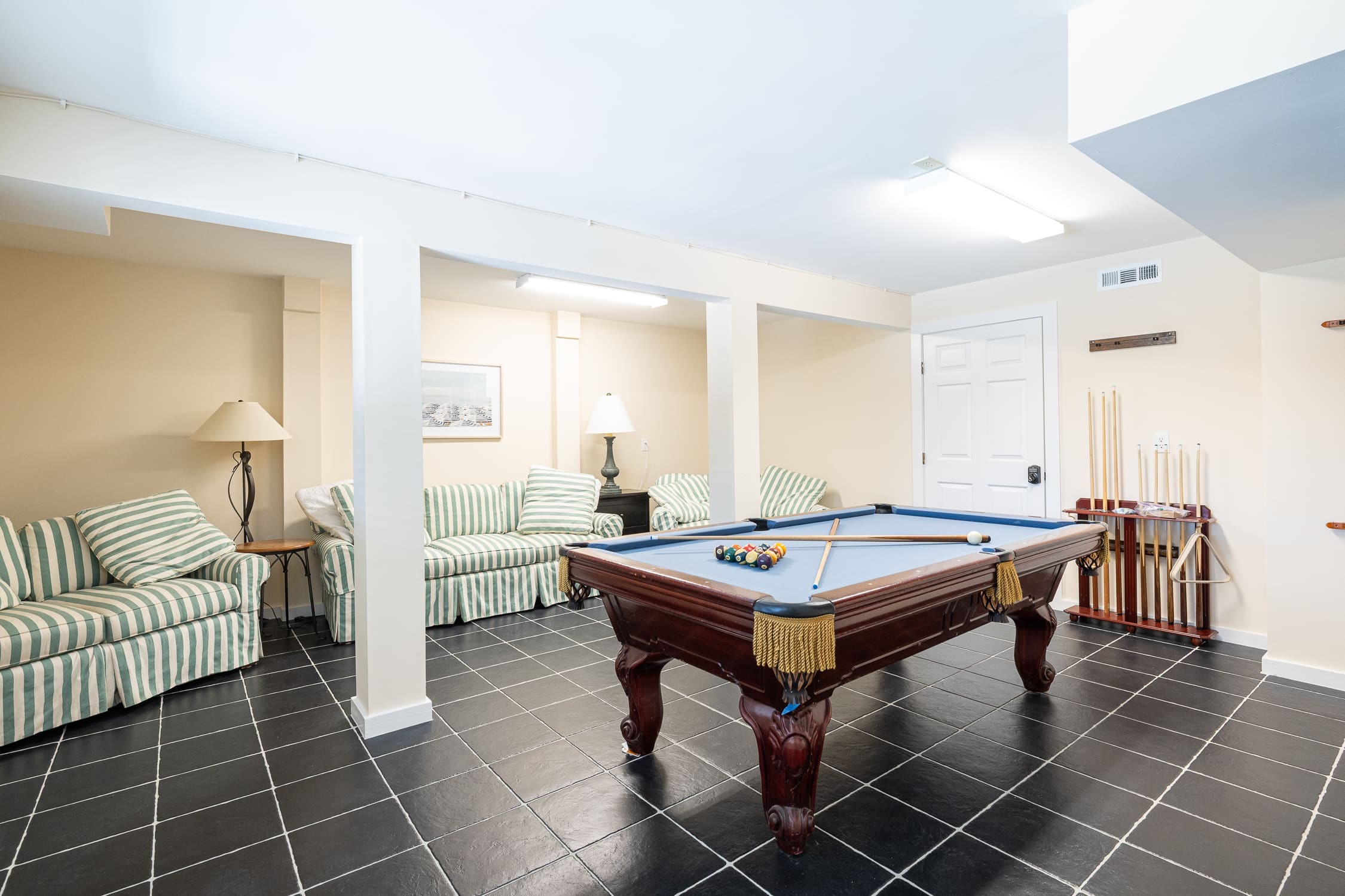 OBX Upper Decks property image