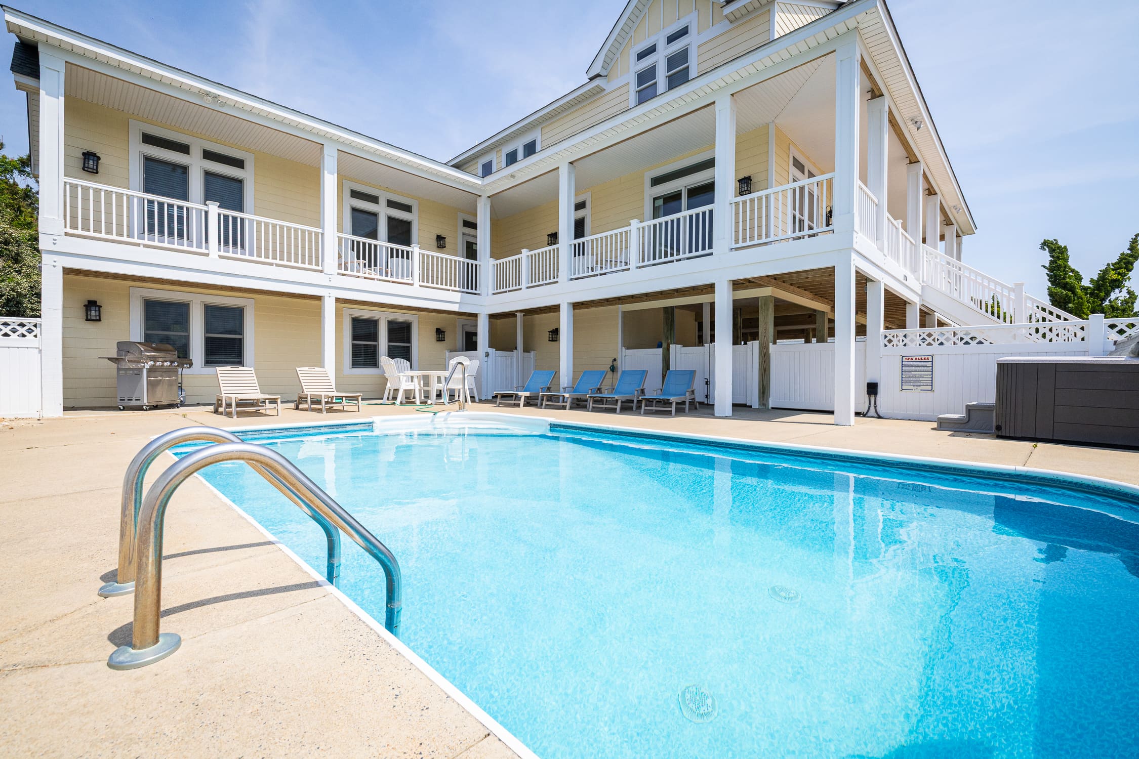 Sunny Duck property image