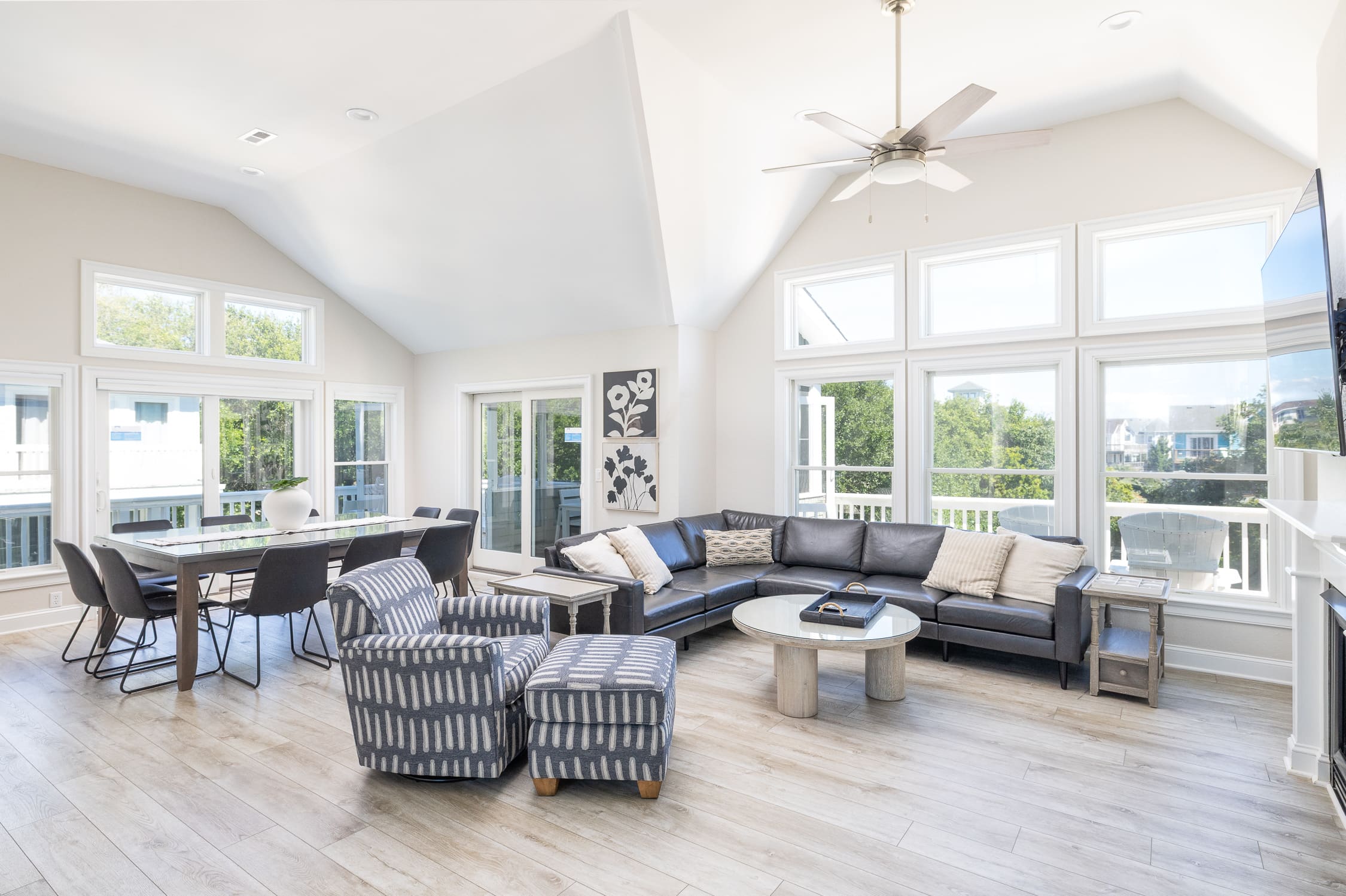 Sun Ray's property image
