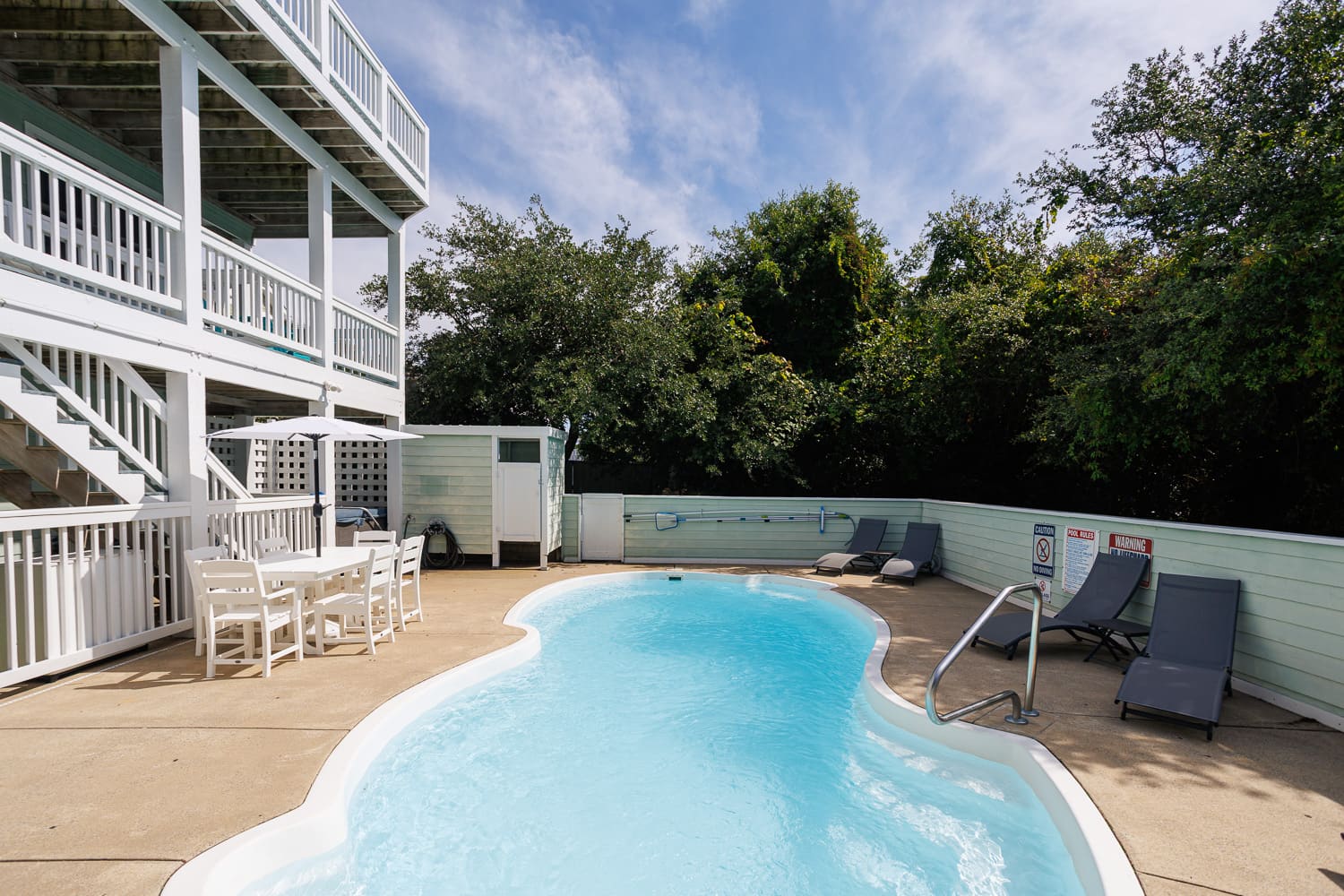 Costa Gratitude property image