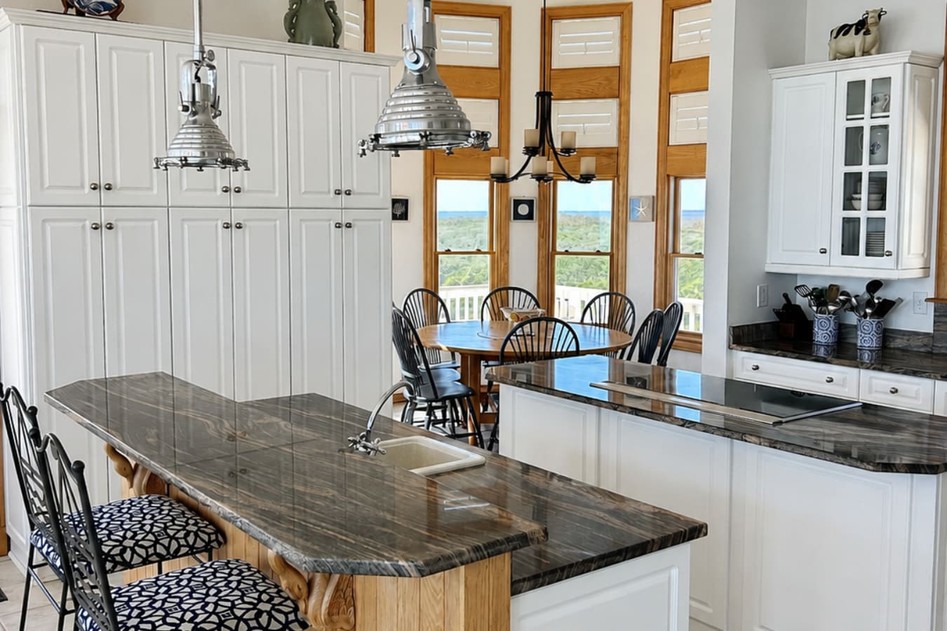 Ocean Serenade property image