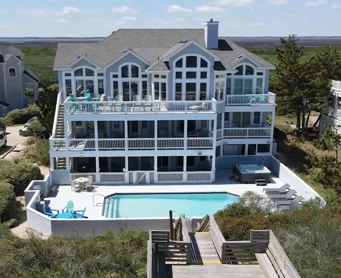 Holiday House property image