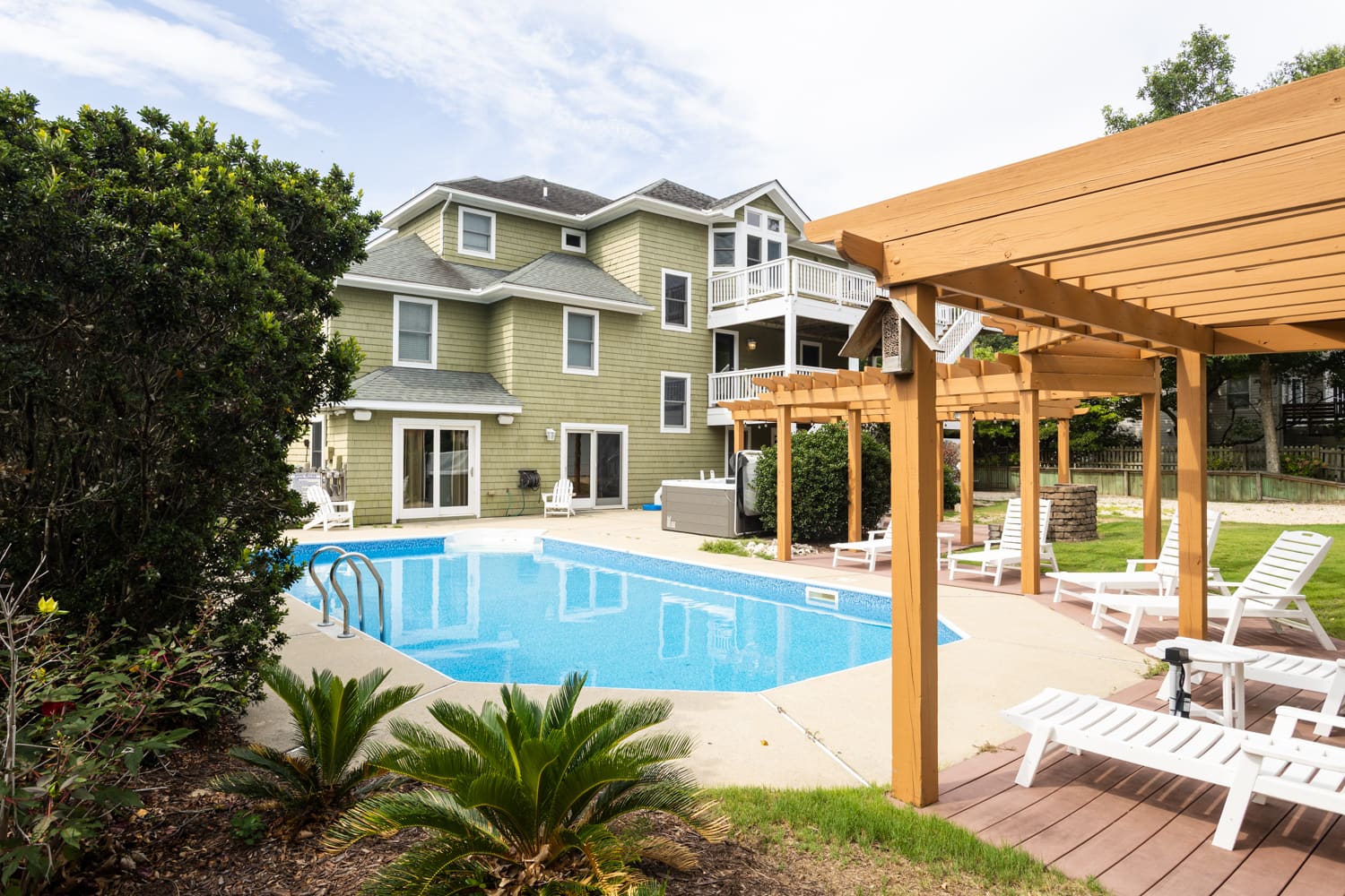 Everlong Summer property image