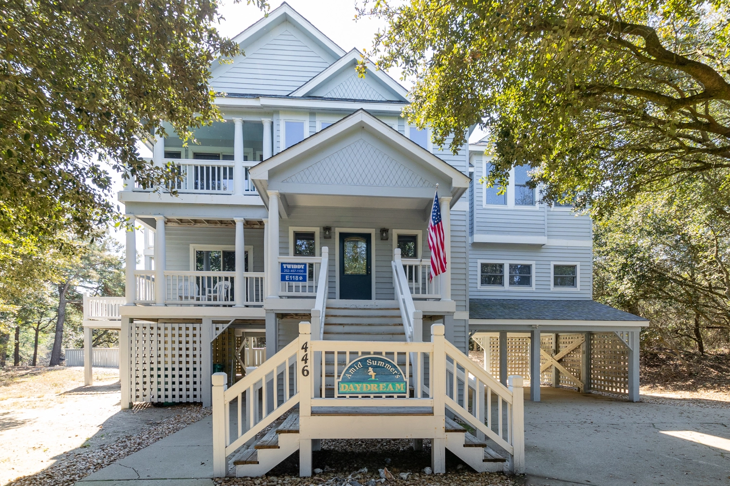 Amid Summer's Daydream