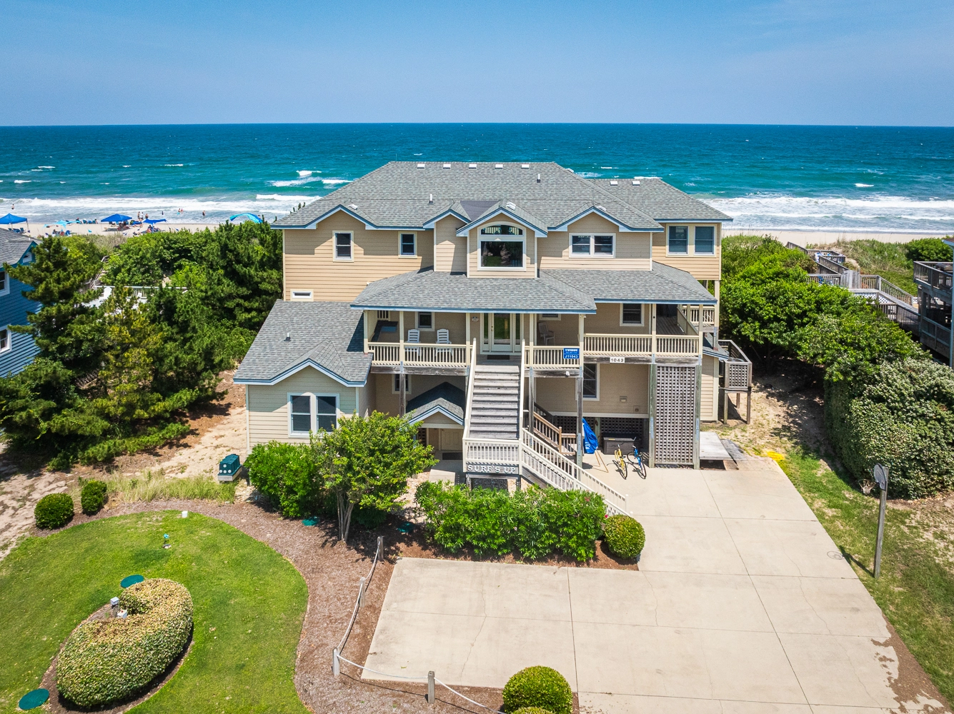 Surf's Up Whalehead